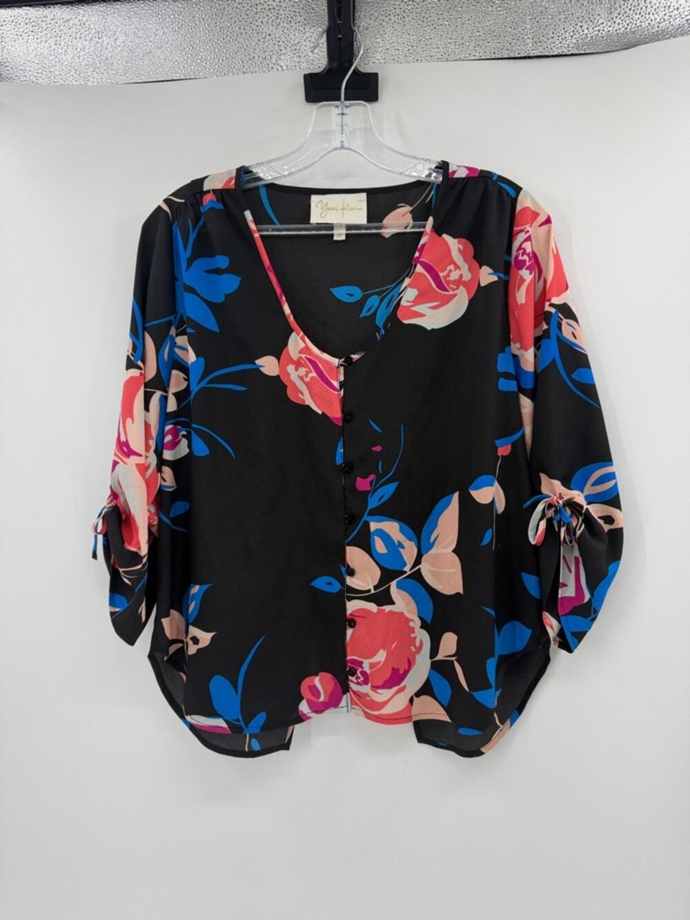 Yumi Kim Women's 3/4 Sleeve Button Down Crossover Blouse - Black Floral - Small
